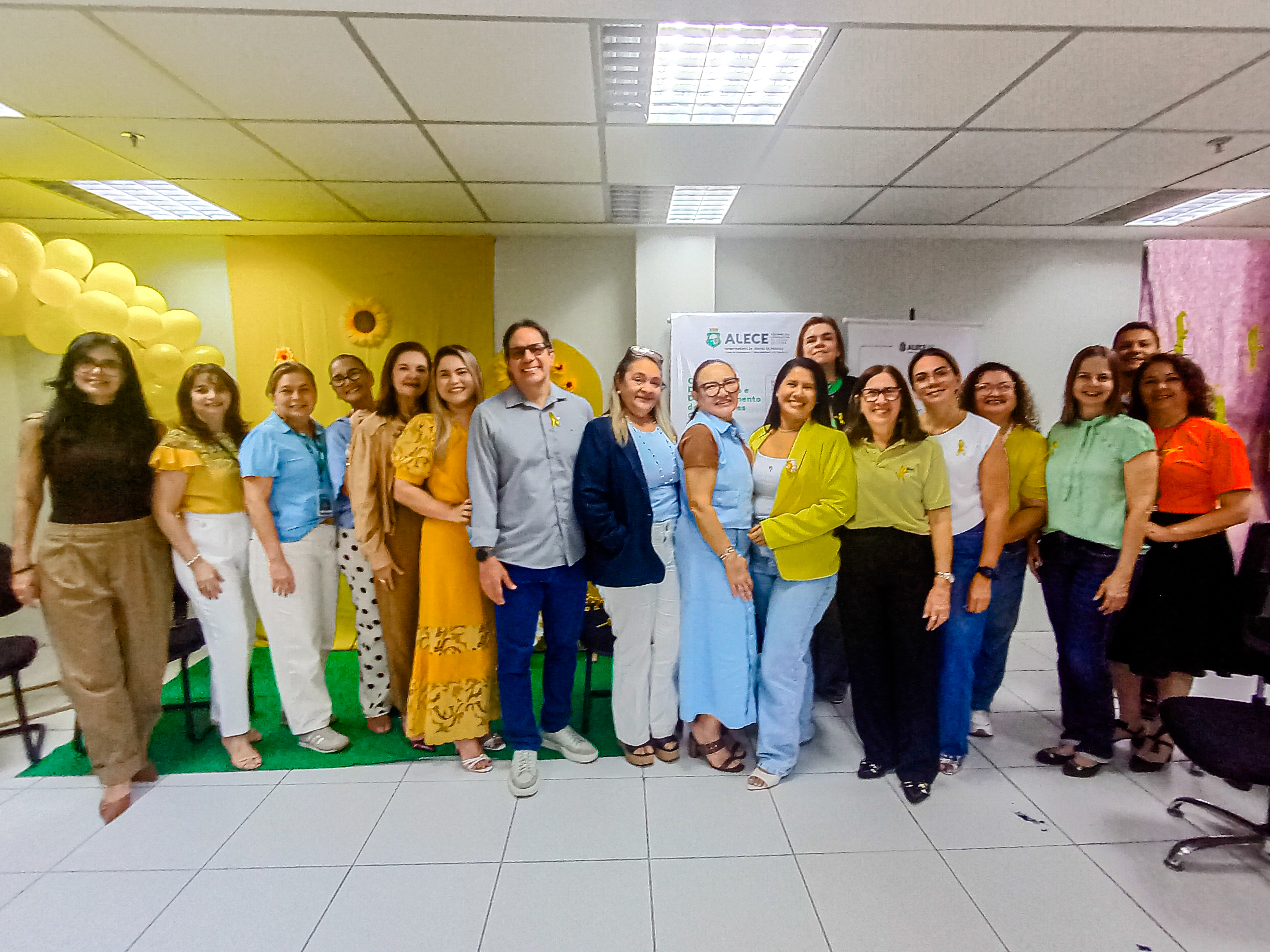 16/09/26 Ação Setembro Amarelo com estagiários
