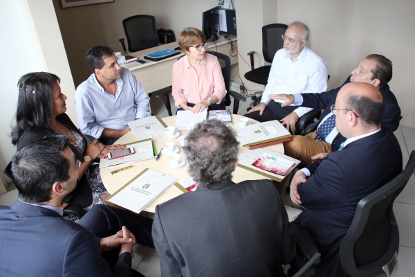 Encontro reuniu representantes das entidades envolvidas em possíveis parcerias (Foto: Máximo Moura)