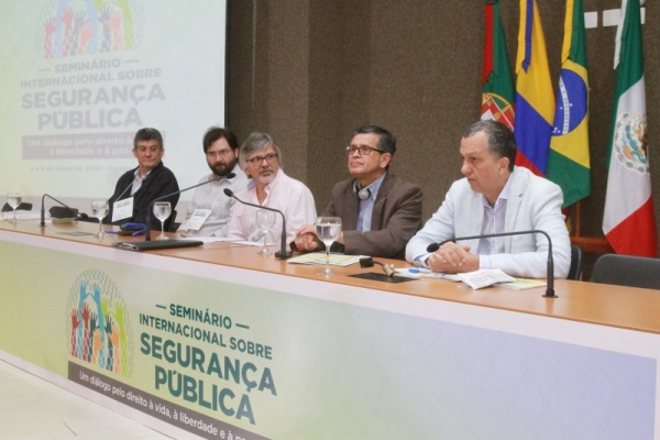 Terceiro dia do Seminário de Segurança Pública reúne especialistas do Brasil e Colômbia. (Foto: Junior Pio).