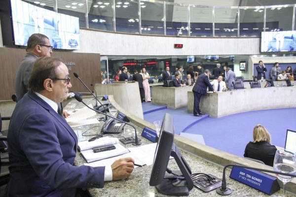 Sessões ordinárias têm início nesta quarta-feira, no Plenário 13 de maio.