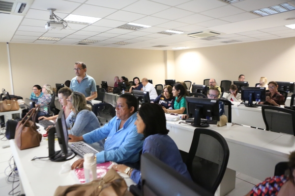 O curso contou com cerca de 80 servidores divididos em duas turmas, uma no turno da manhã e outra pela tarde.