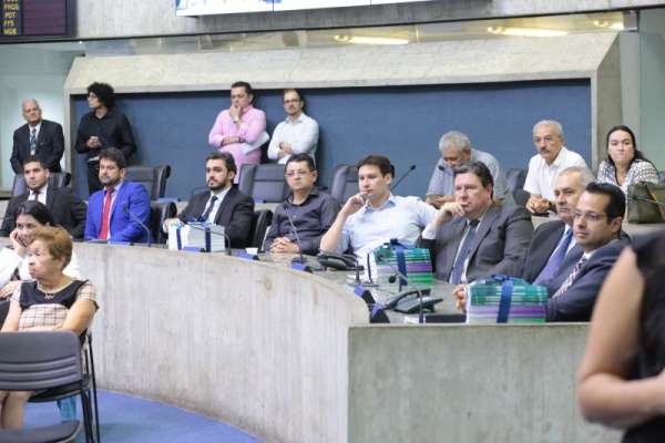 Deputados eleitos André Fernandes, Apóstolo Luiz Henrique, Nelinho, Nizo Costa, Marcos Sobreira, Romeu Aldigueri, Nezinho Farias e Vitor Valim participaram das atividades