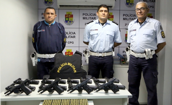 Policiais que atuam na AL-CE com os equipamentos adquiridos, nesta quinta-feira (25/04)