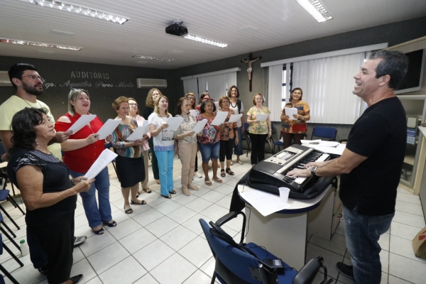 Ensaios são realizados regularmente às segundas-feiras