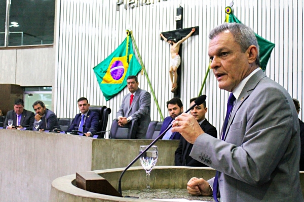 Presidente da Assembleia Legislativa, José Sarto, em pronunciamento realizado nesta quinta-feira (11/07)