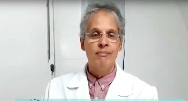 Dr. Paulo Brito orienta contra o tabagismo