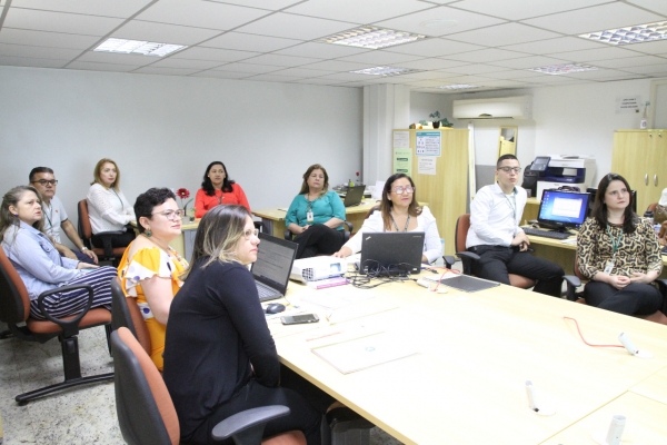 Servidores durante o início da Auditoria, na manhã desta quinta-feira (03/10)