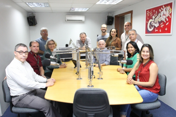 Equipe de profissionais integra os quadros da Rádio FM Assembleia