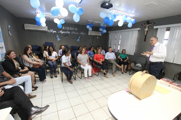 Encontro teve à frente o autor da obra, ex-deputado estadual Francisco Caminha