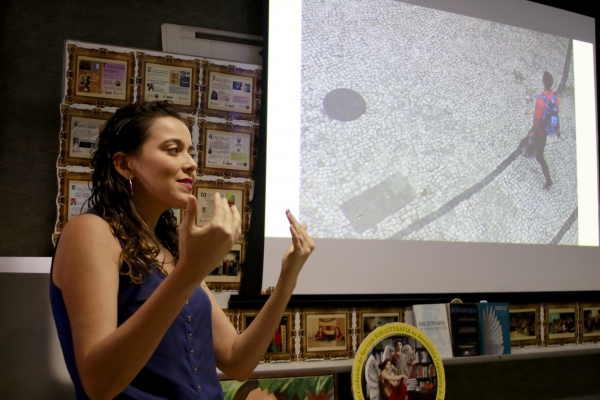 Jornalista Denise Marçal apresenta poética sobre fotografia