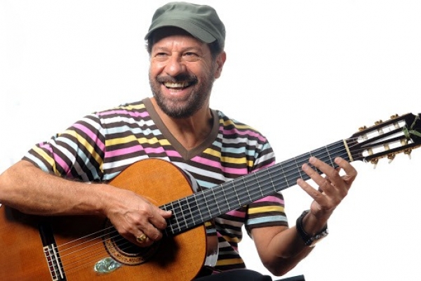 João Bosco fará o show a partir das 18 horas deste domingo (02/02)