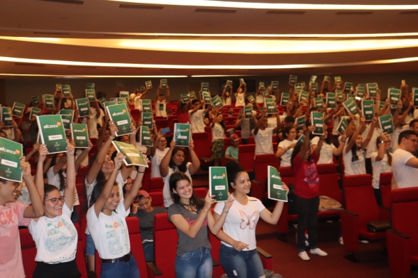 O Projeto Alcance.Enem é um curso gratuito ofertado pela Assembleia Legislativa