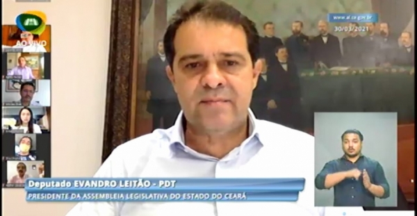 Presidente da Al, Evandro Leitão, se solidarizou ao governador na sessão desta terça-feira (30/03)