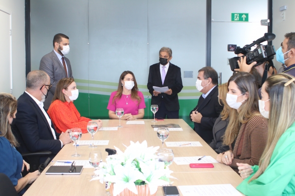 Documento foi assinado na sala do Comitê de Responsabilidade Social da Alece