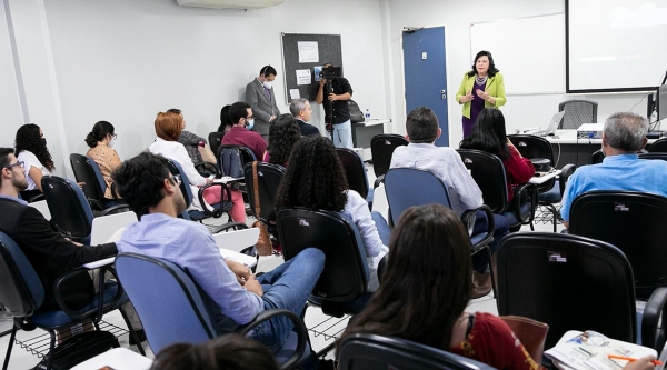 Presidente do TJCE, Maria Nailde Pinheiro Nogueira, abriu o Colóquio