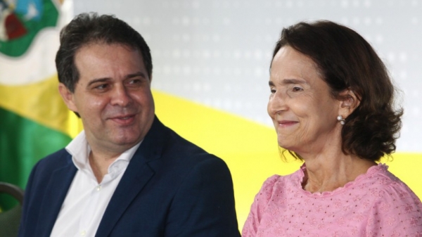 Presidente da Alece, Evandro Leitão, e governadora Izolda Cela