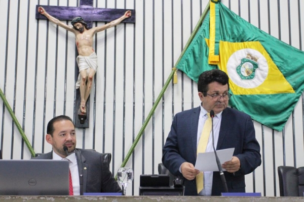 Deputado Danniel Oliveira anunciou a comissão de recesso
