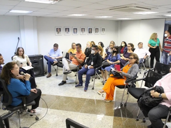 Fernanda Pessoa (atual deputada estadual, eleita deputada federal) foi a palestrante do Política Cor de Rosa no dia 17 de maio de 2022