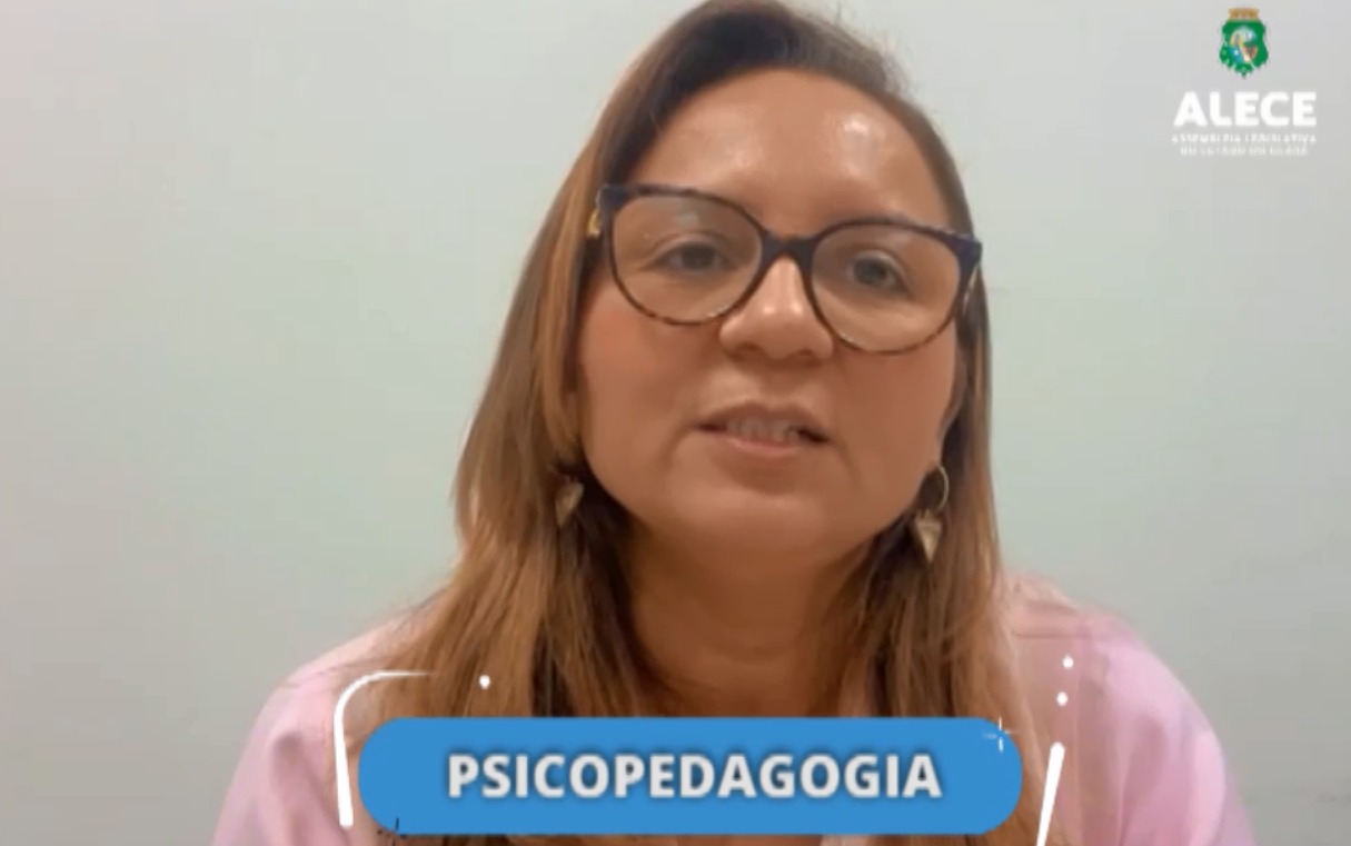 Psicopedagoga Joana D'arc de Paula orienta sobre retorno às aulas