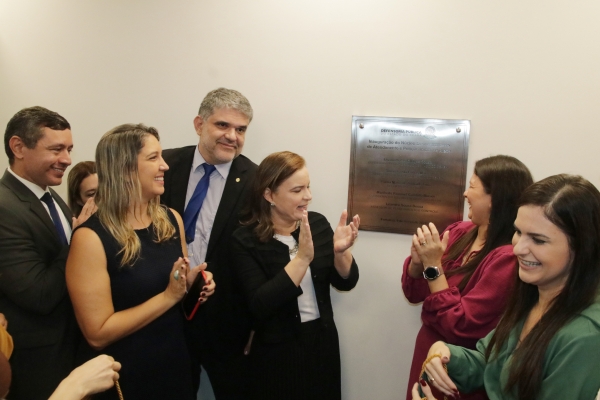 Inauguração contou com a participação de deputados estaduais