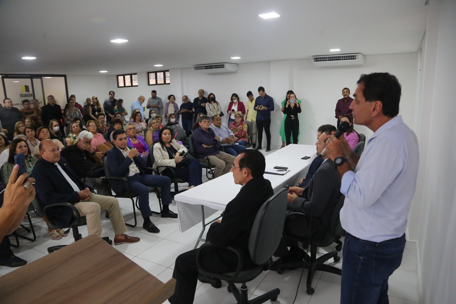 Presidente reeleito da Assalce, Luis Edson Sales, ao discursar