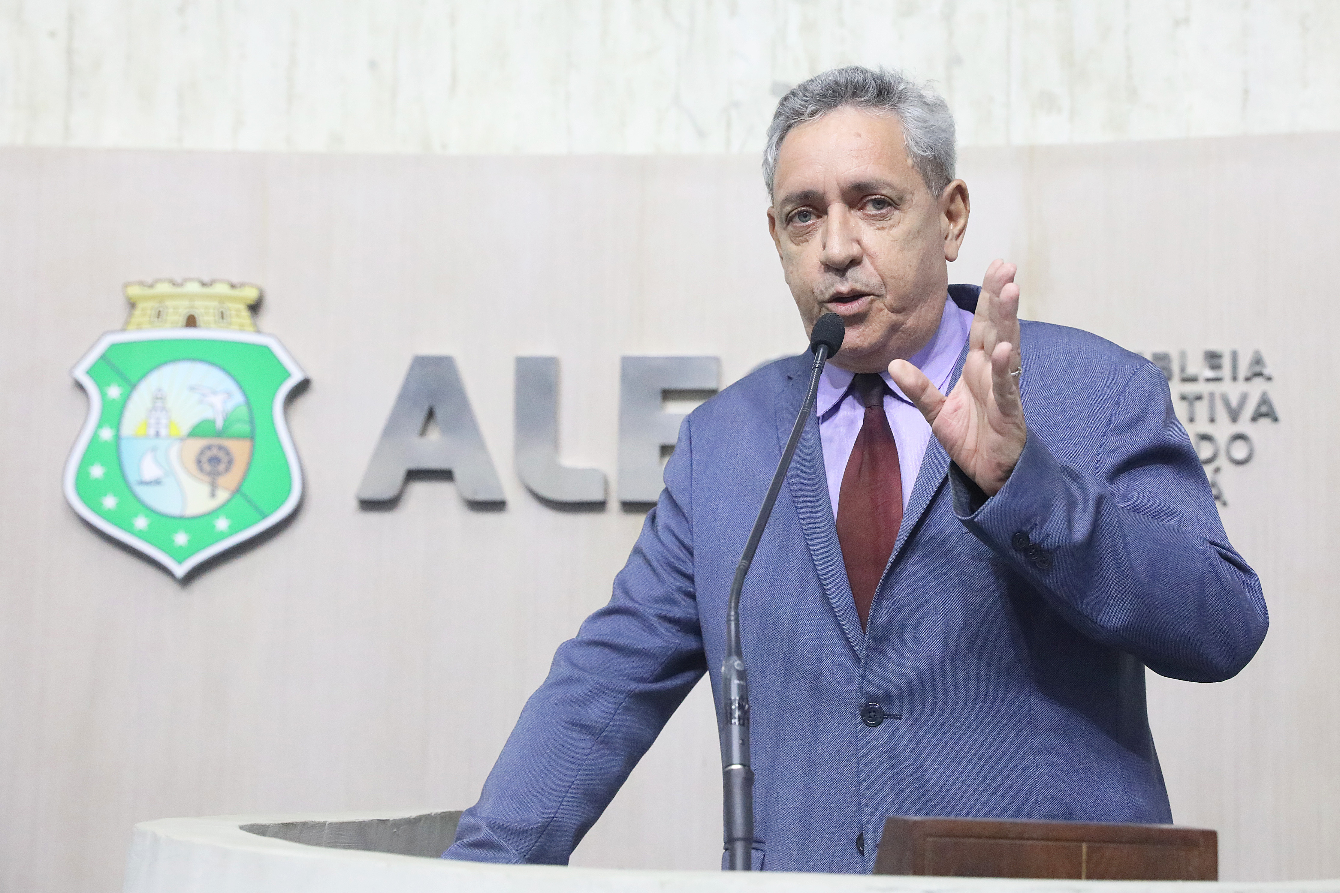 Renato Abreu destacou os 17 anos de atuação da TV Assembleia durante a sessão