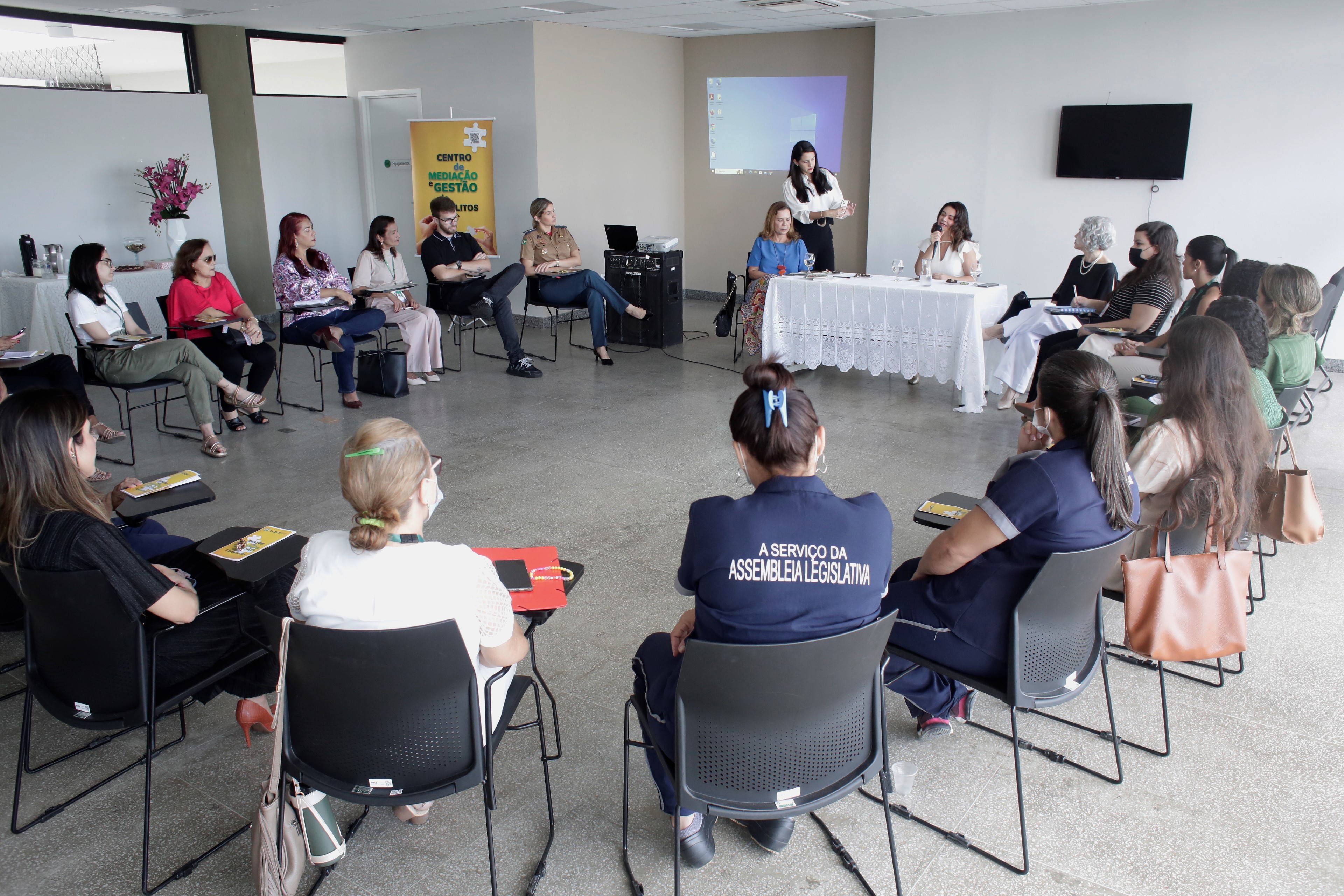 Encontro é parte da programação relativa ao mês das mães