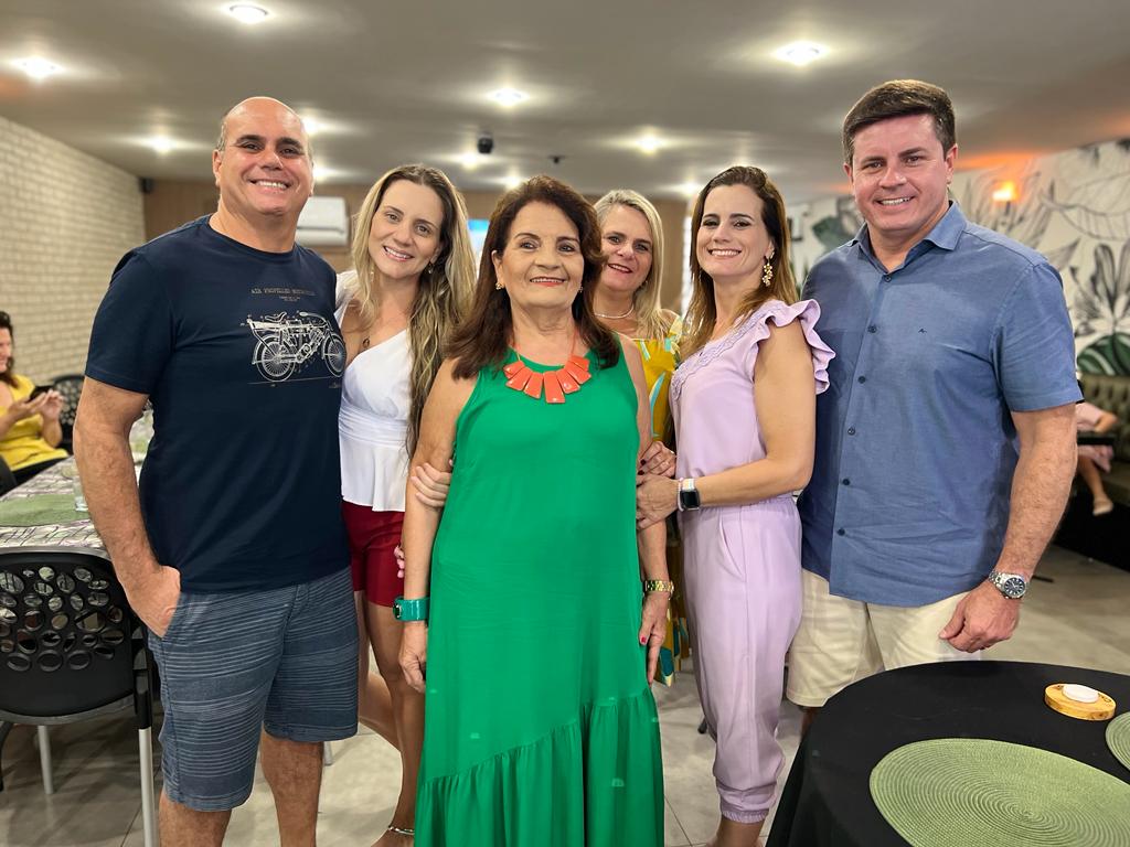 Heloísa Castelo Branco com os filhos