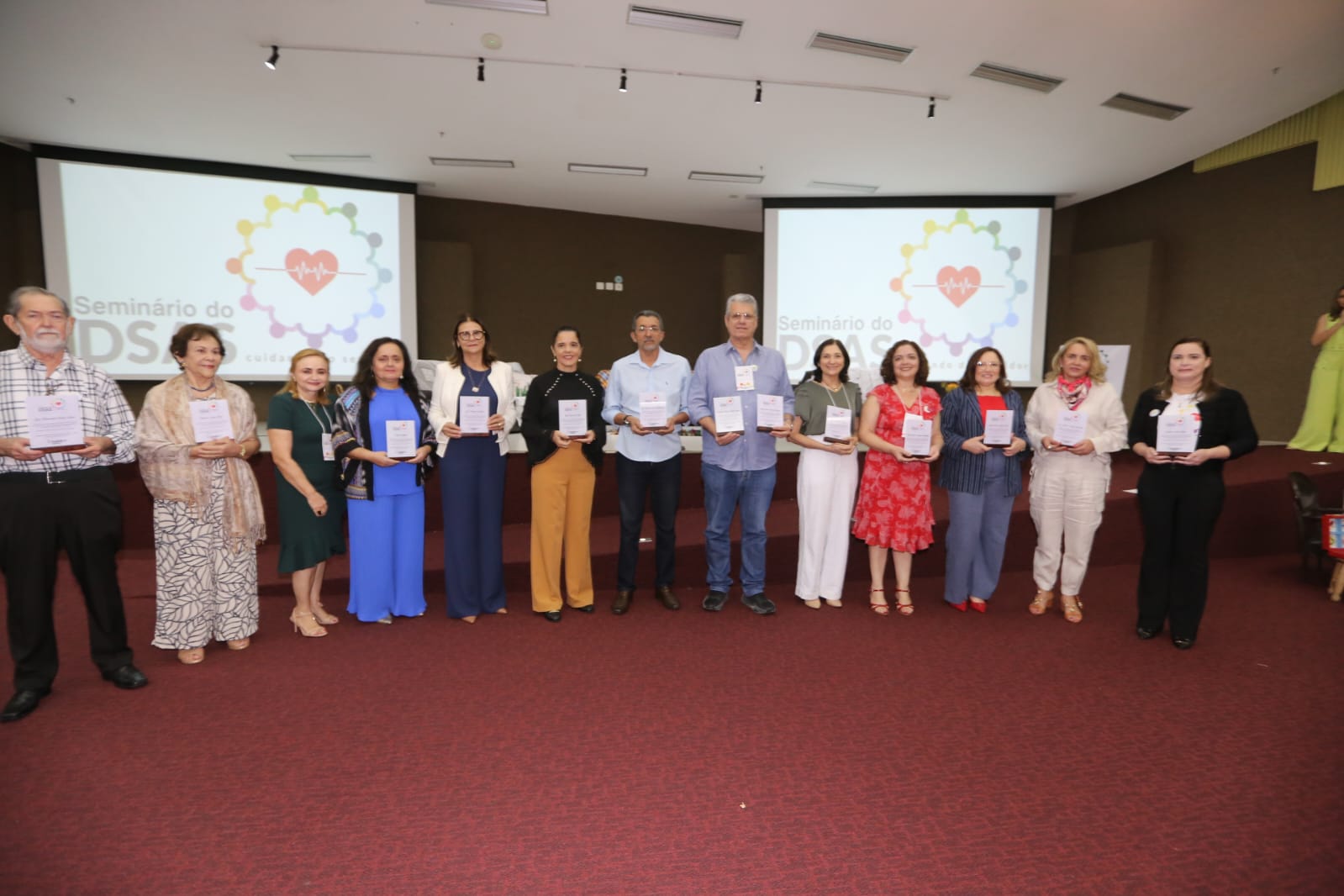 Homenageados durante a abertura do Seminário