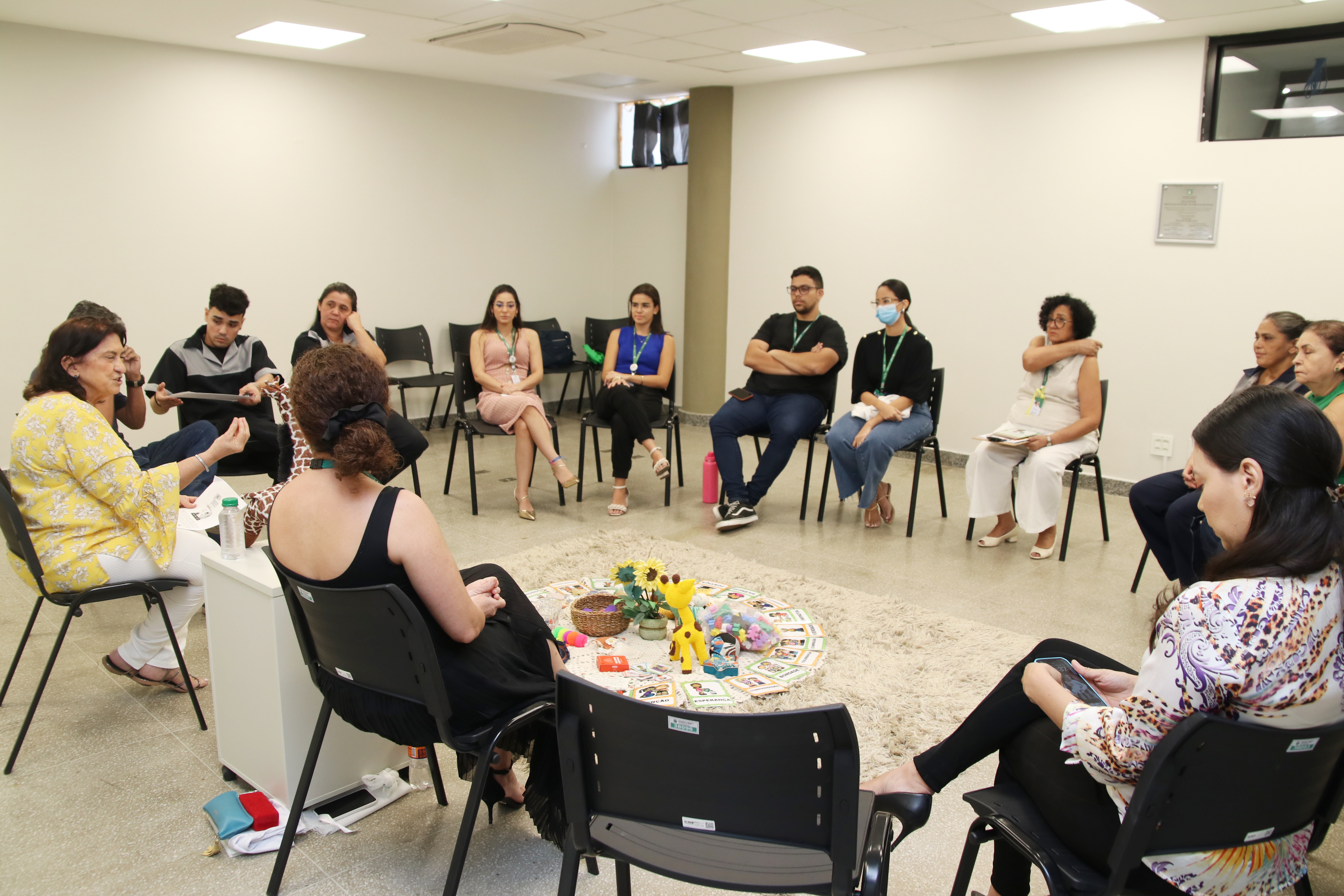 Círculo de diálogo fomenta a paz por meio da troca de experiências