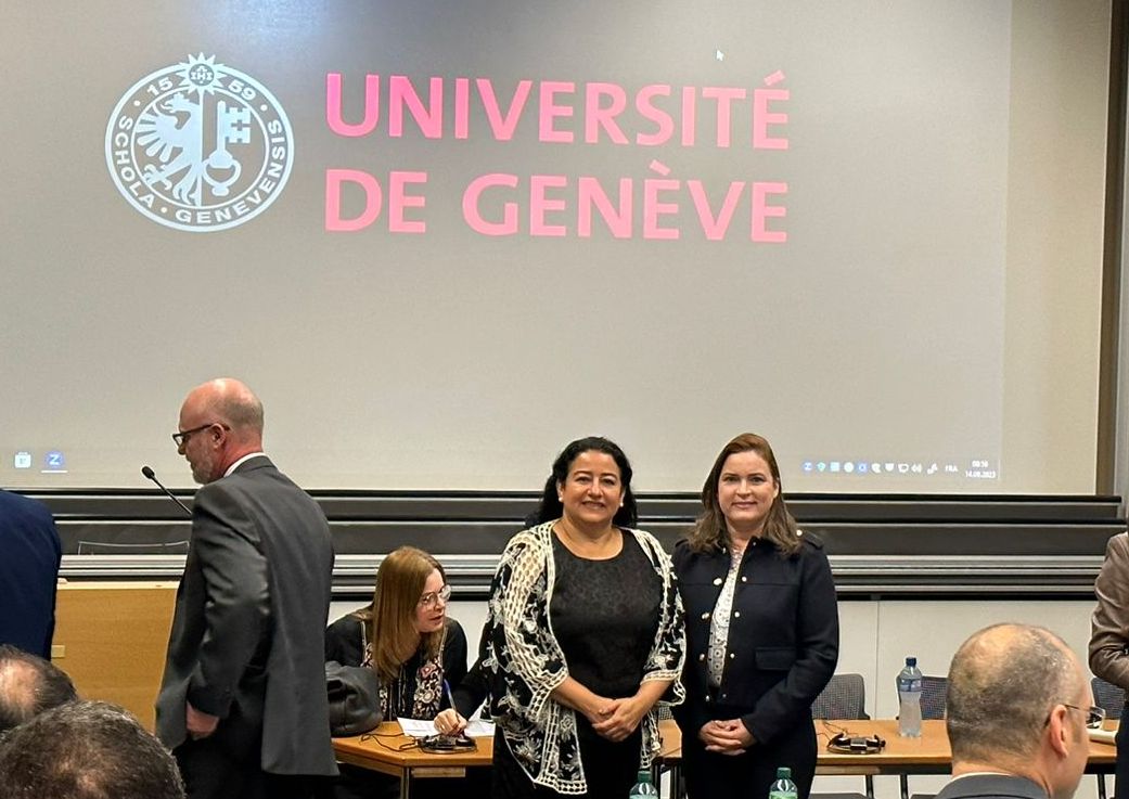 Diretora acadêmica da Unipace, Lídia Lourinho e a primeira-dama da Alece e lider do Comitê de Responsabilidade Social, Cristiane Leitão - Foto: Divulgação