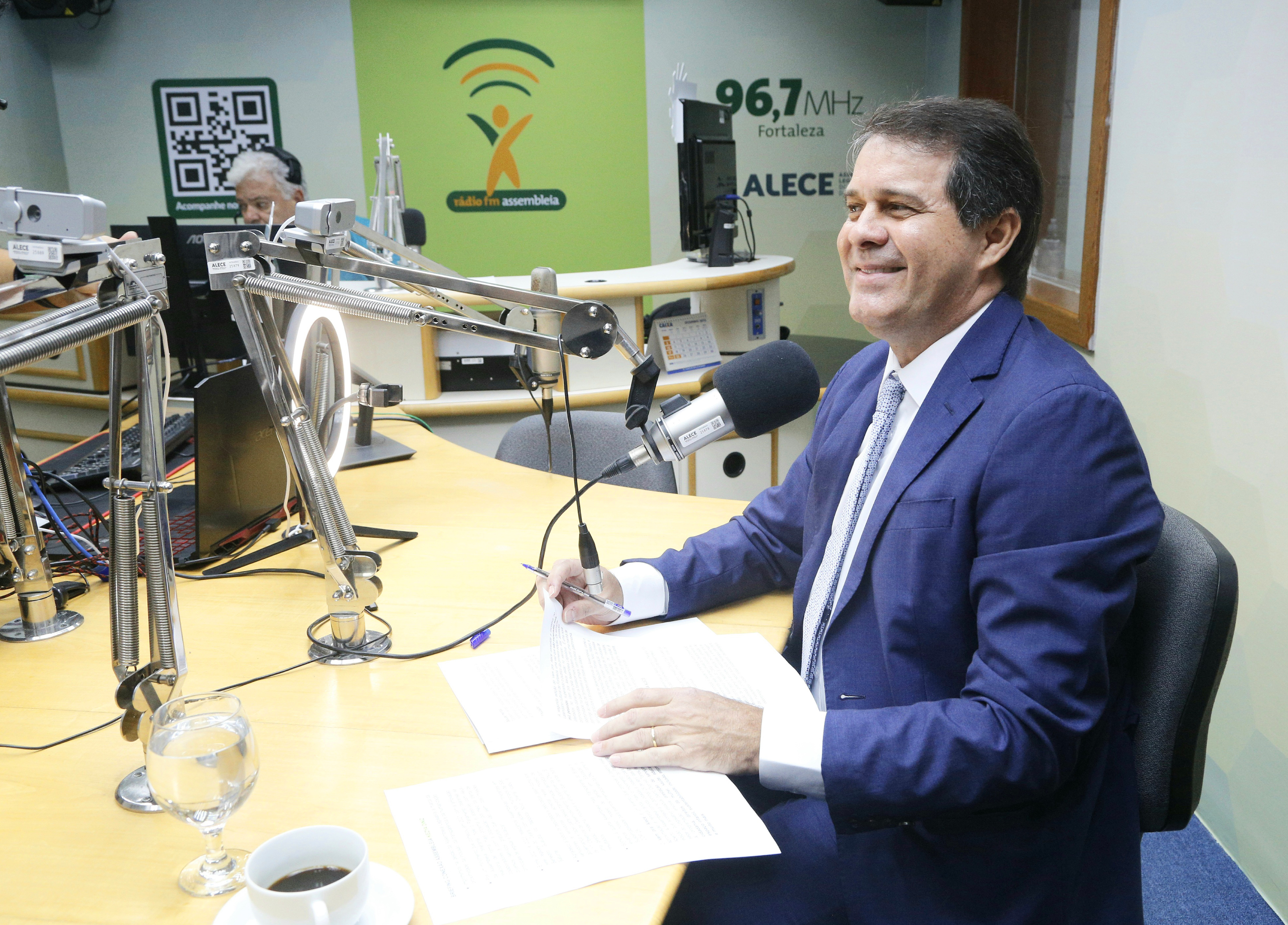 Presidente da Alece, Evandro Leitão, em entrevista ao programa Conexão Assembleia