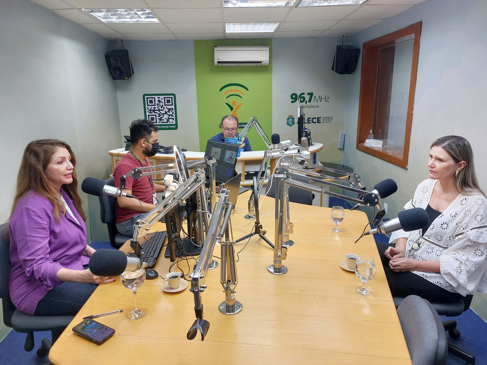 Socorro Timbó, durante entrevista à Rádio FM Assembleia