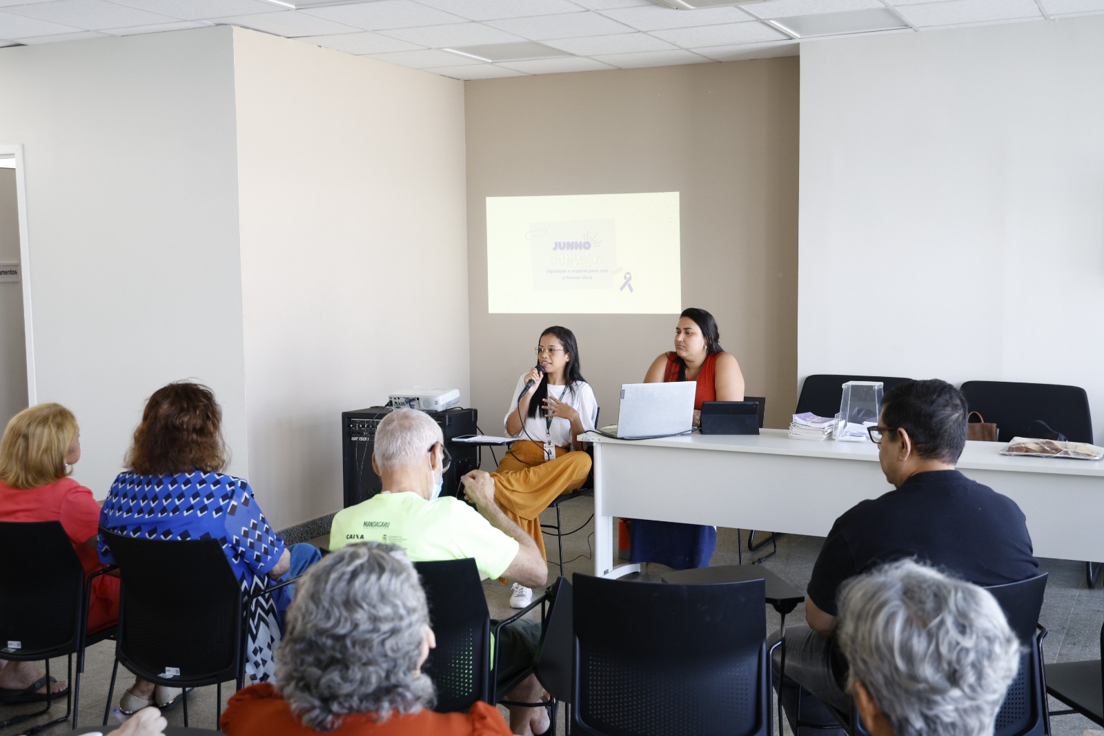 Palestra reuniu servidores da Alece no Anexo III