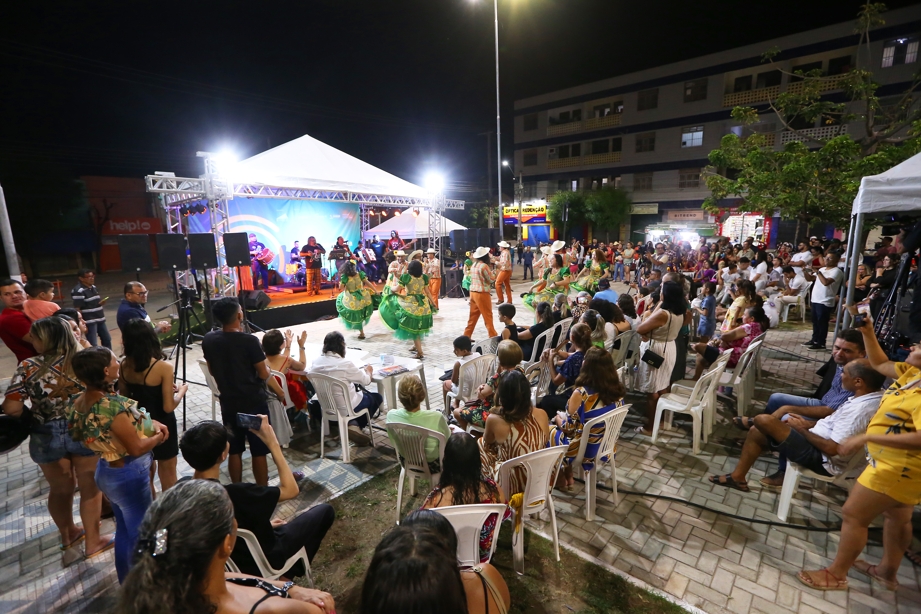 Apresentações realizadas nesta segunda-feira (03/06), à noite