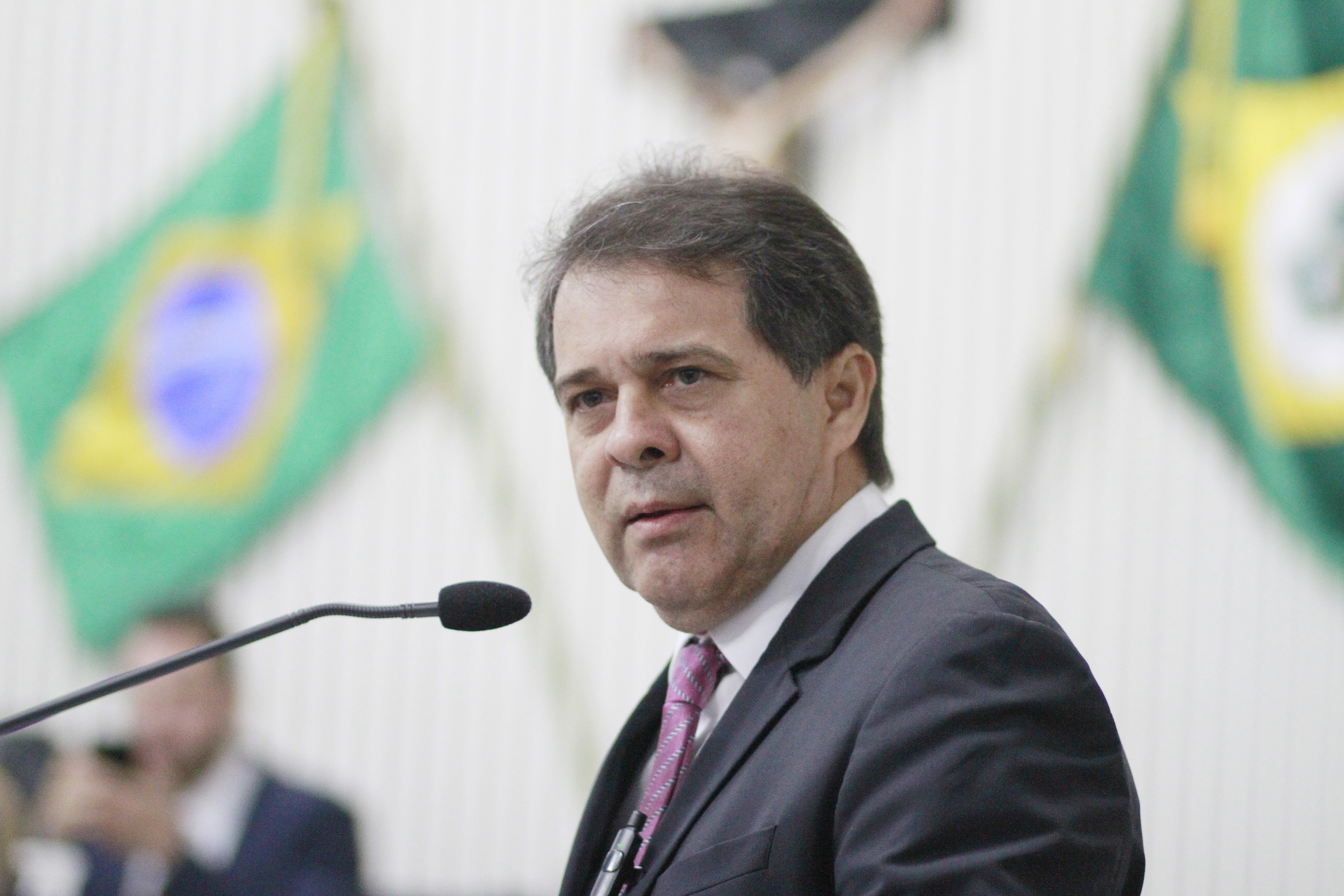 Presidente da Alece, Evandro Leitão, em pronunciamento nesta quarta-feira (12/06)