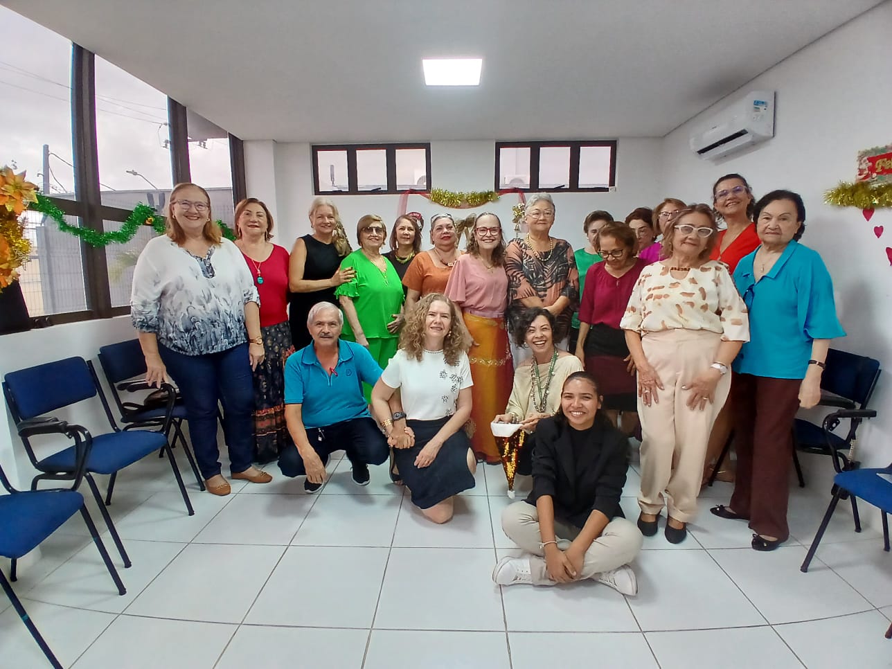 Atividade com temática natalina foi realizada na sede da Assalce