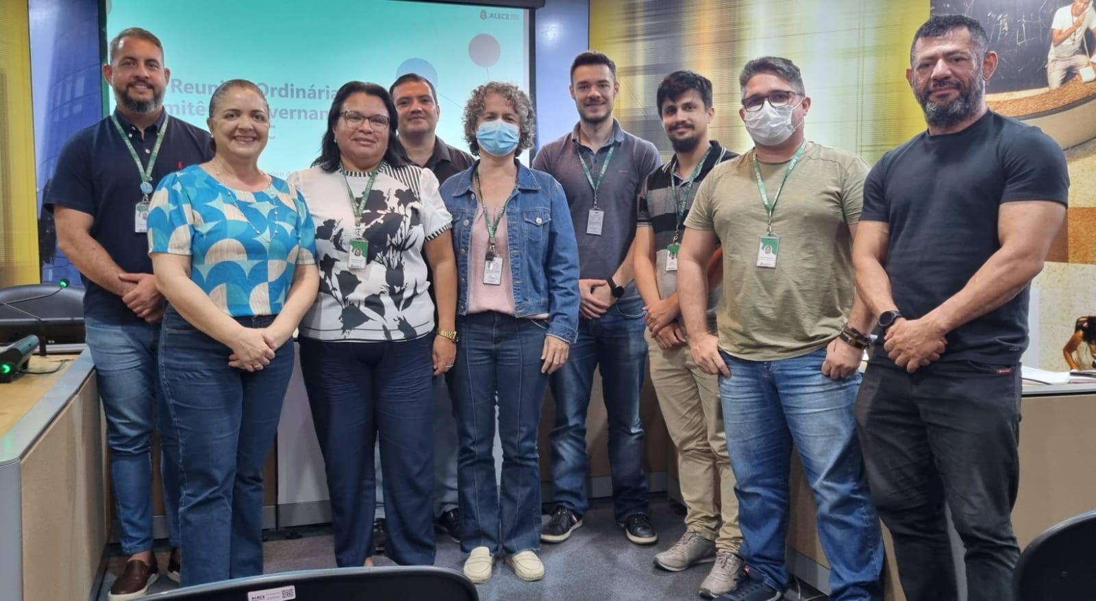 Integrantes do CGTI durante a reunião