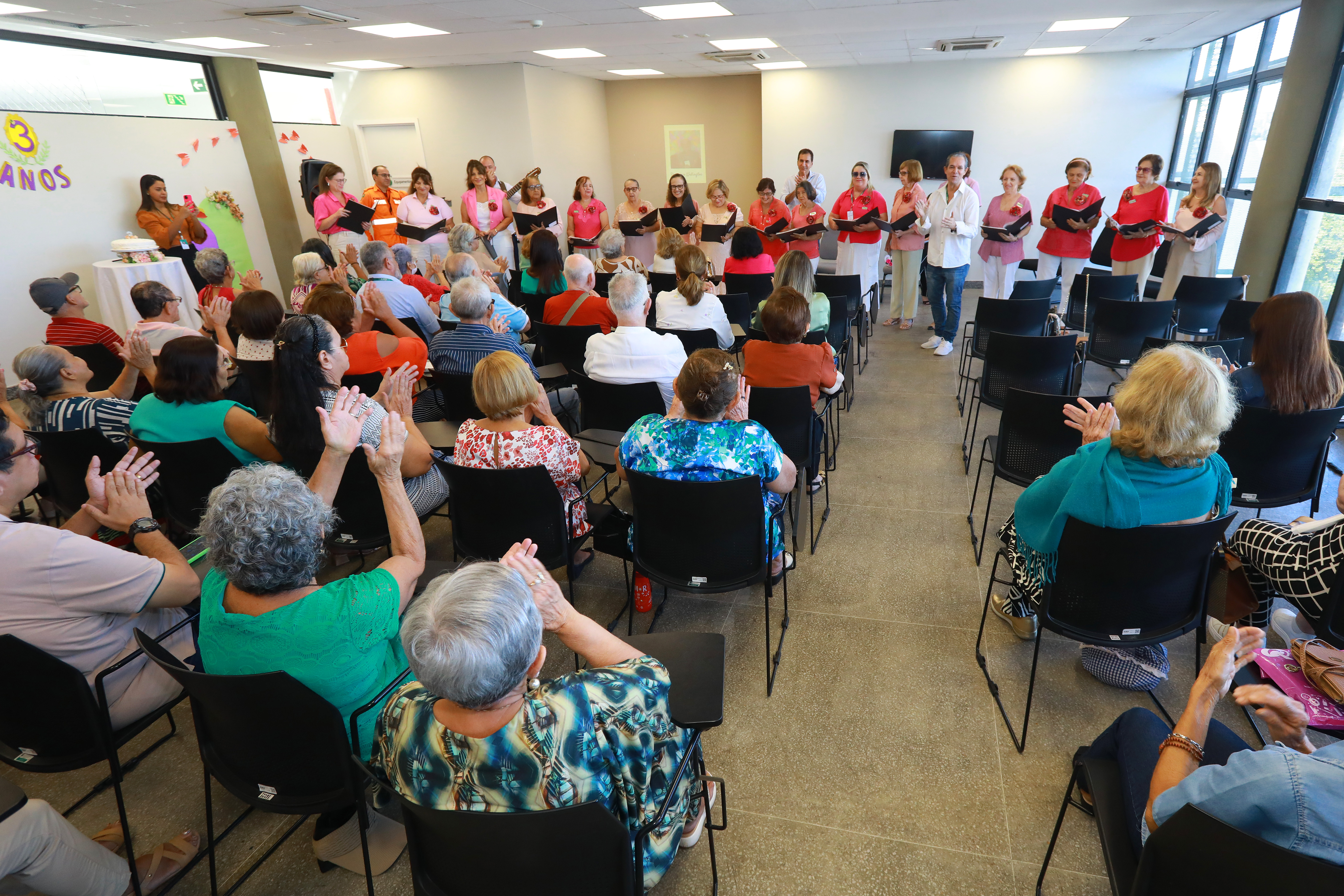 Coral da Assalce fez uma apresentação durante a celebração