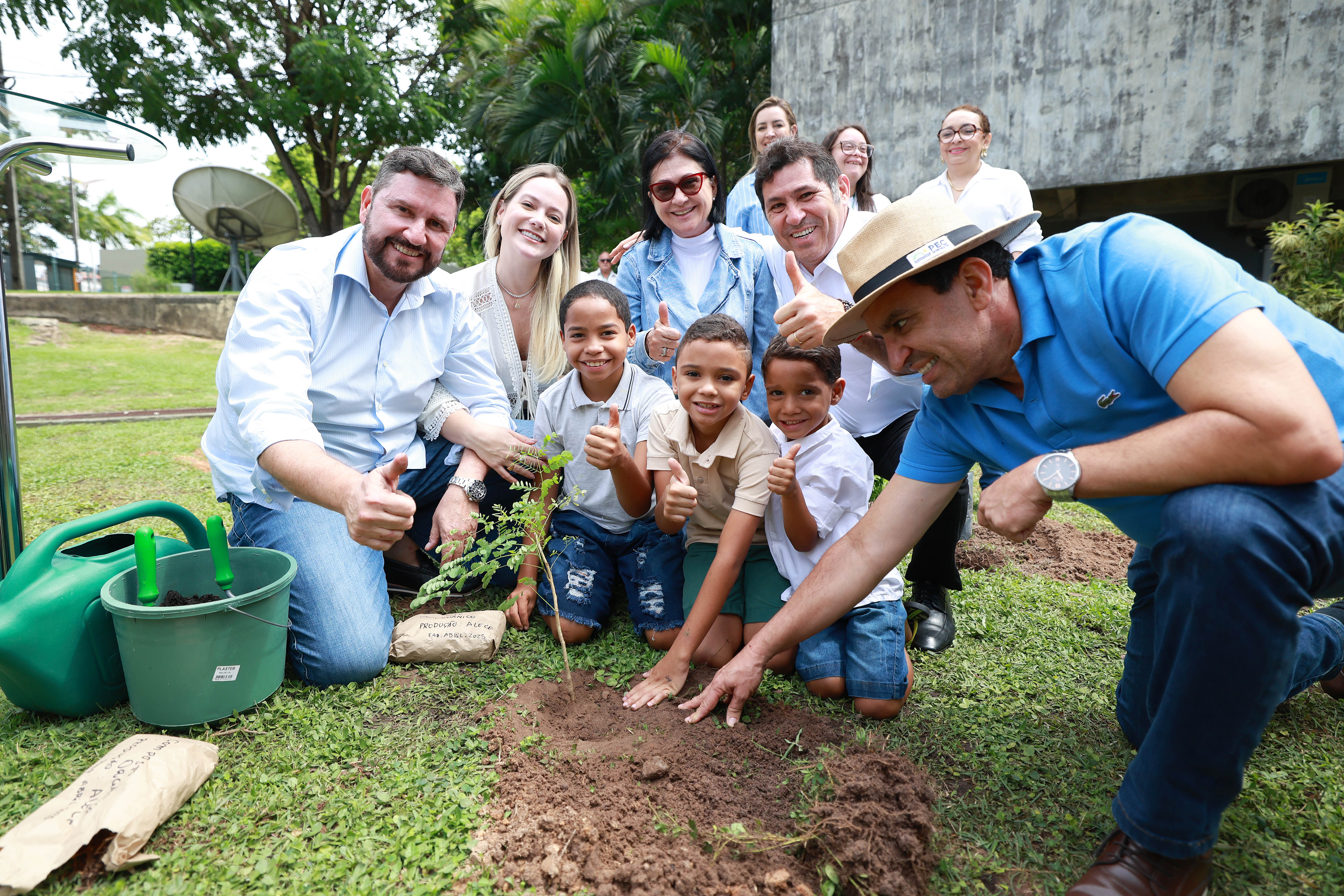 Ato simbólico marcou o engajamento do Parlamento cearense em ações de conscientização ambiental