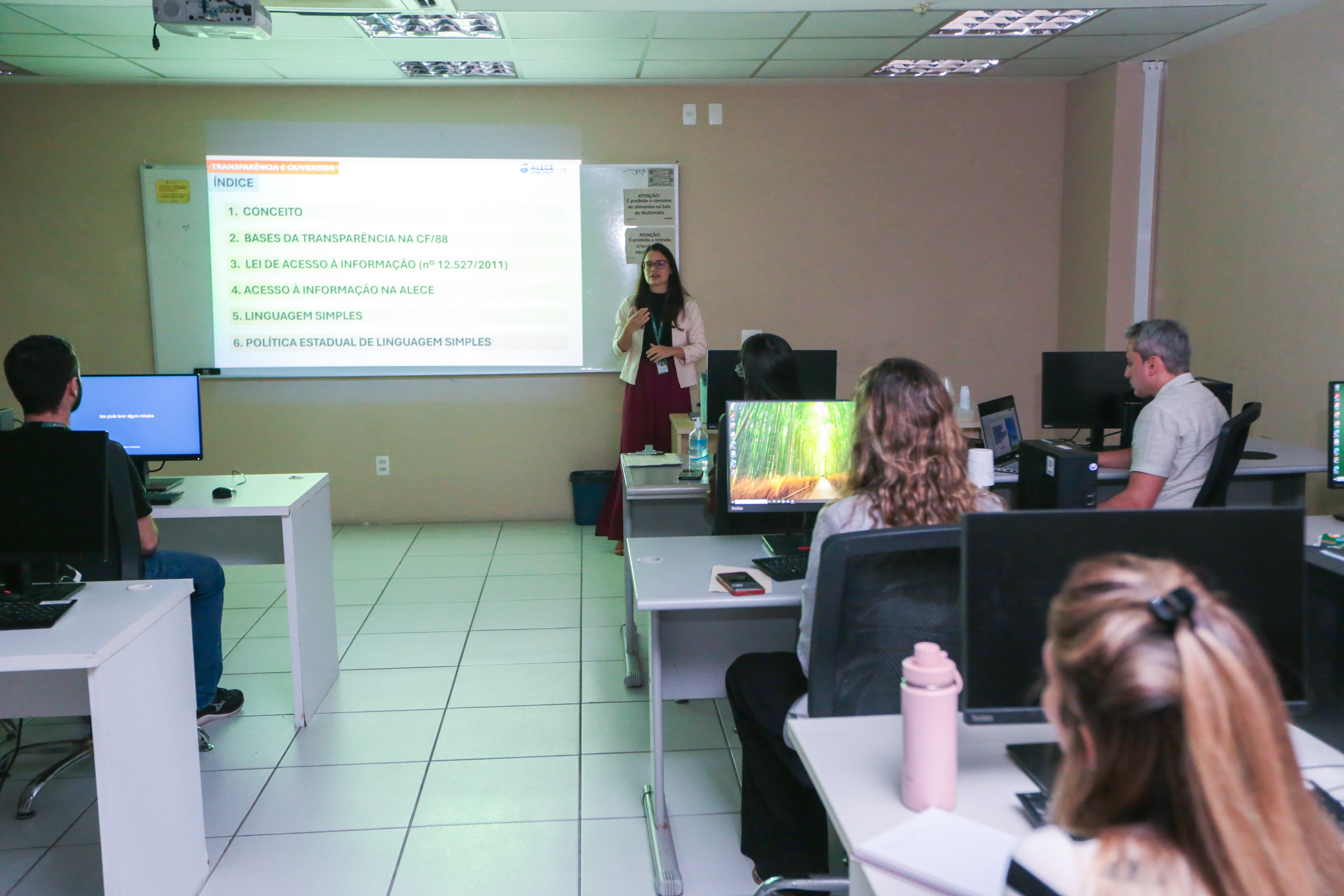 Fórum envolveu servidores da Ouvidoria Parlamentar da Alece