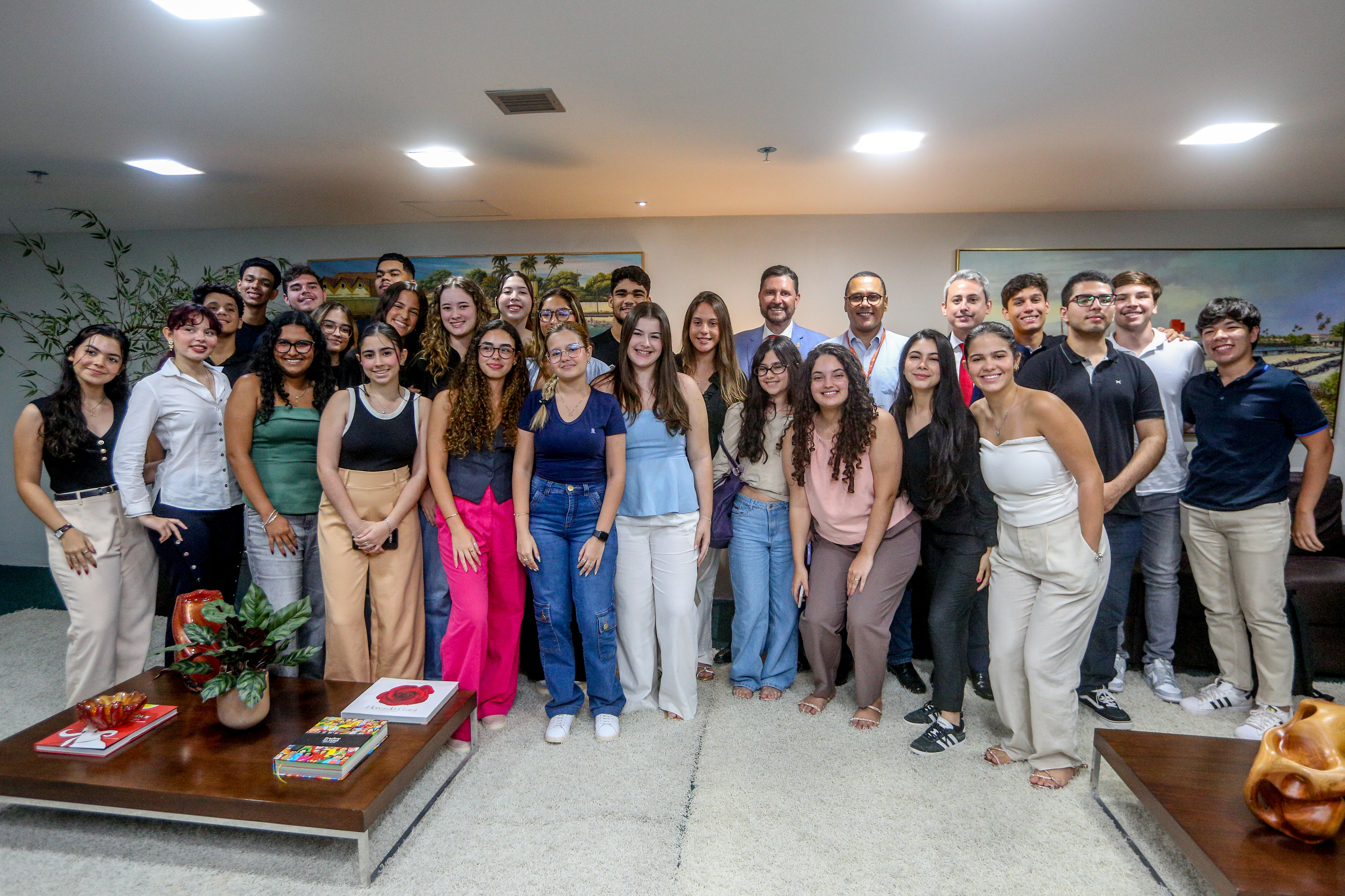 Presidente Romeu Aldigueri recebeu o grupo de estudantes nesta quarta-feira
