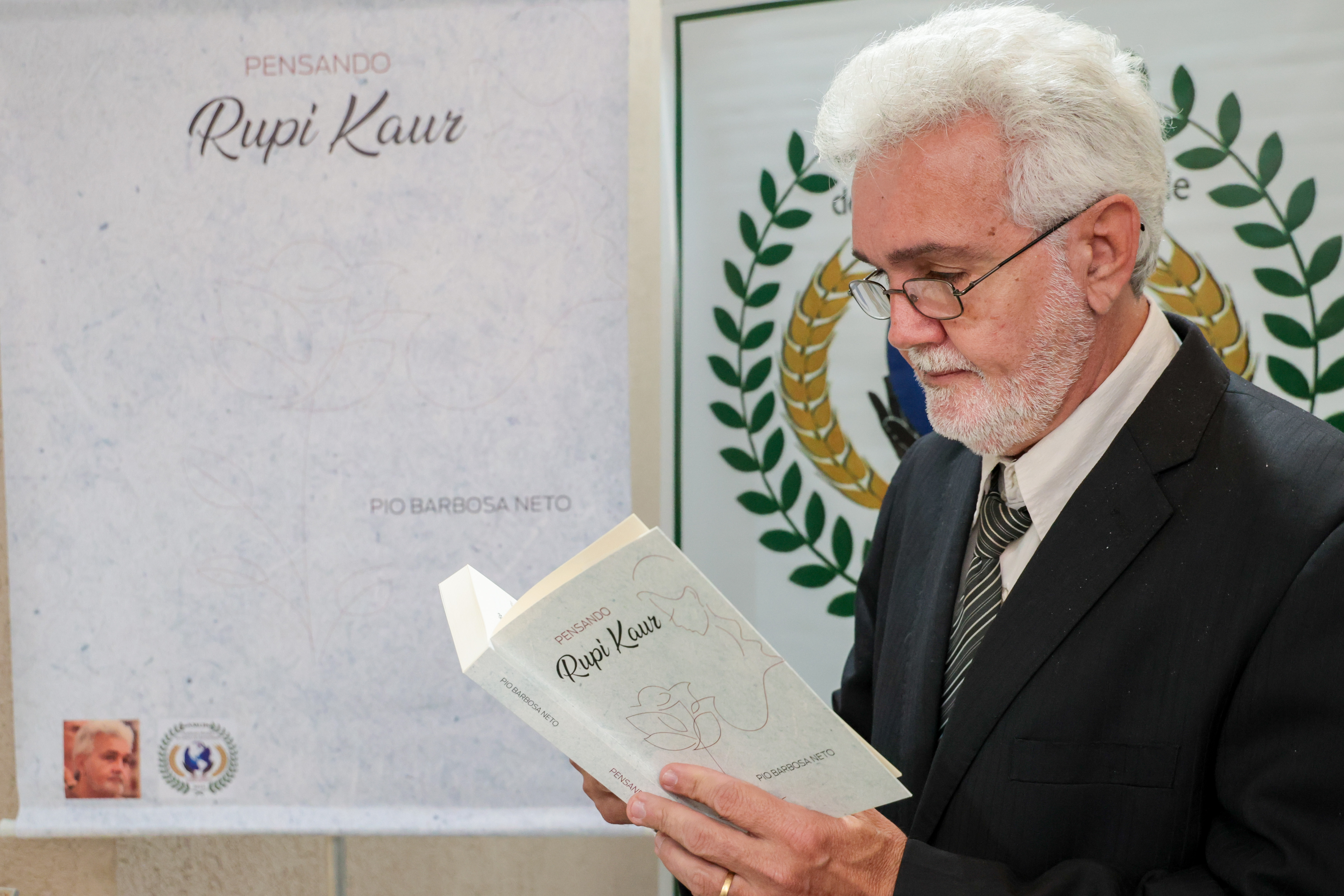Pio Barbosa Neto começou a escrever aos 14 anos e desde então já publicou diversas obras