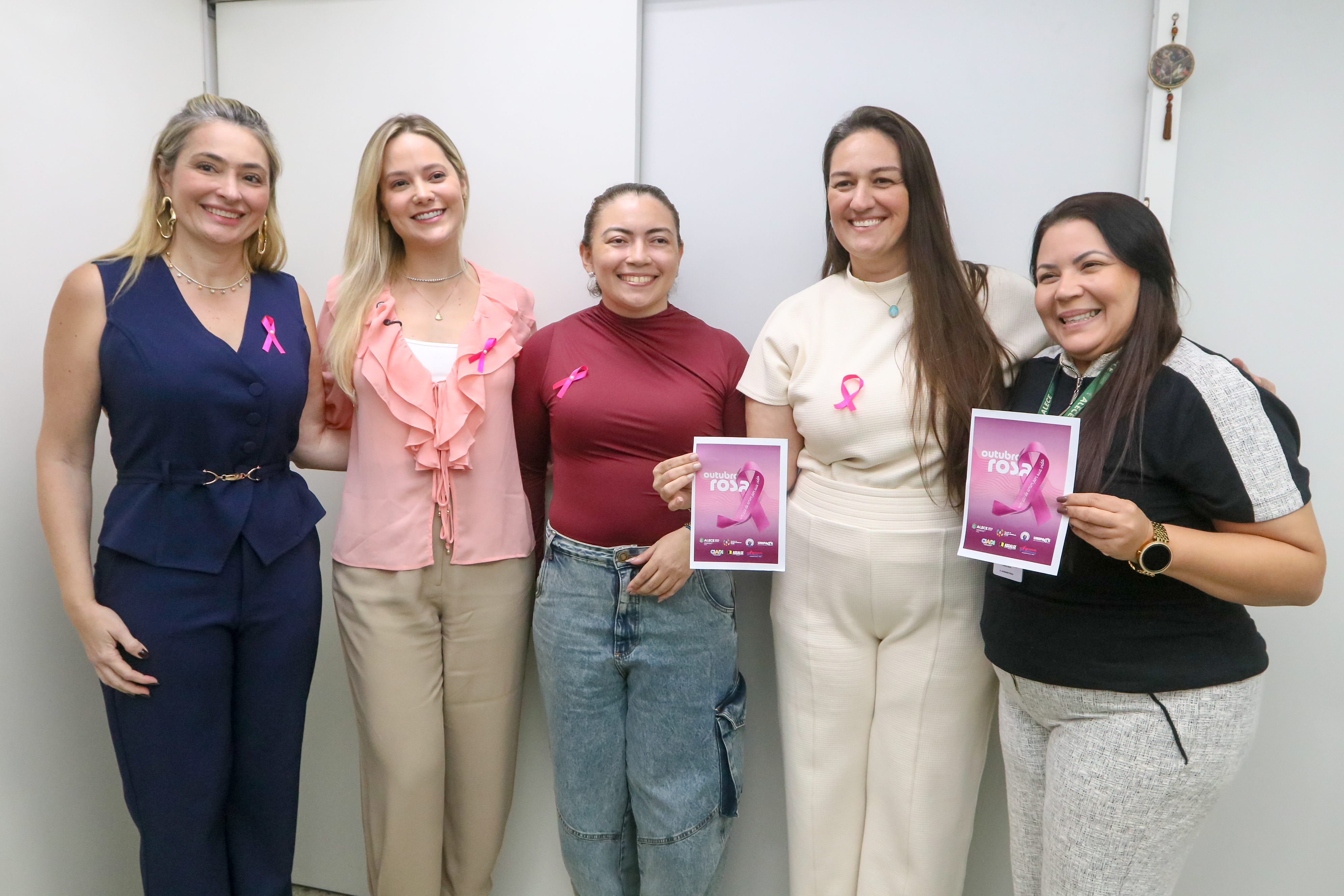 Mobilização passou por diversos setores e gabinetes, como o deputada Luana Régia