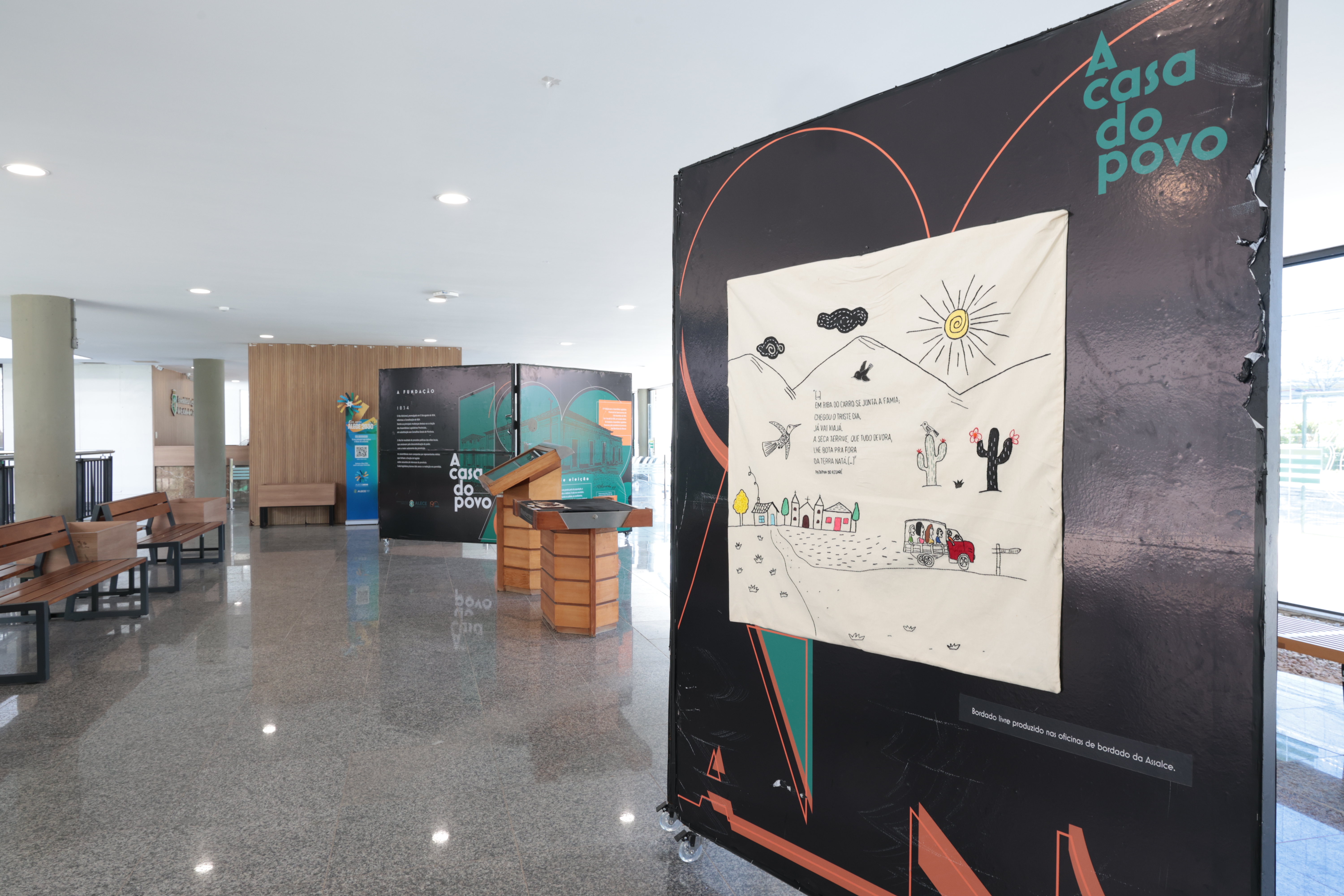 Parte da exposição foi levada para o andar térreo do anexo III
