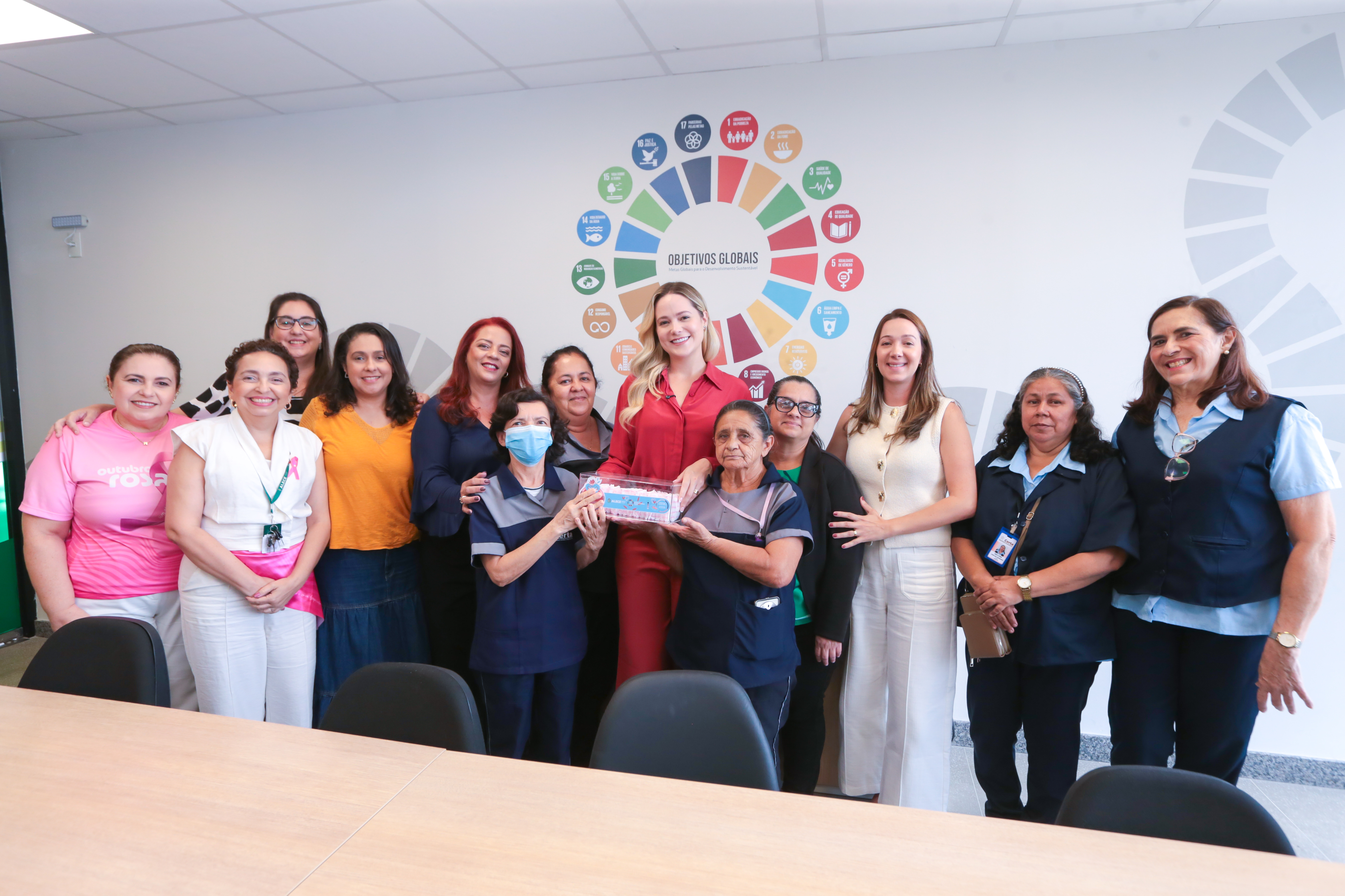 Campanha busca desmistificar tabus sobre menstruação e garantir dignidade menstrual a todas as mulheres que passam pela Alece