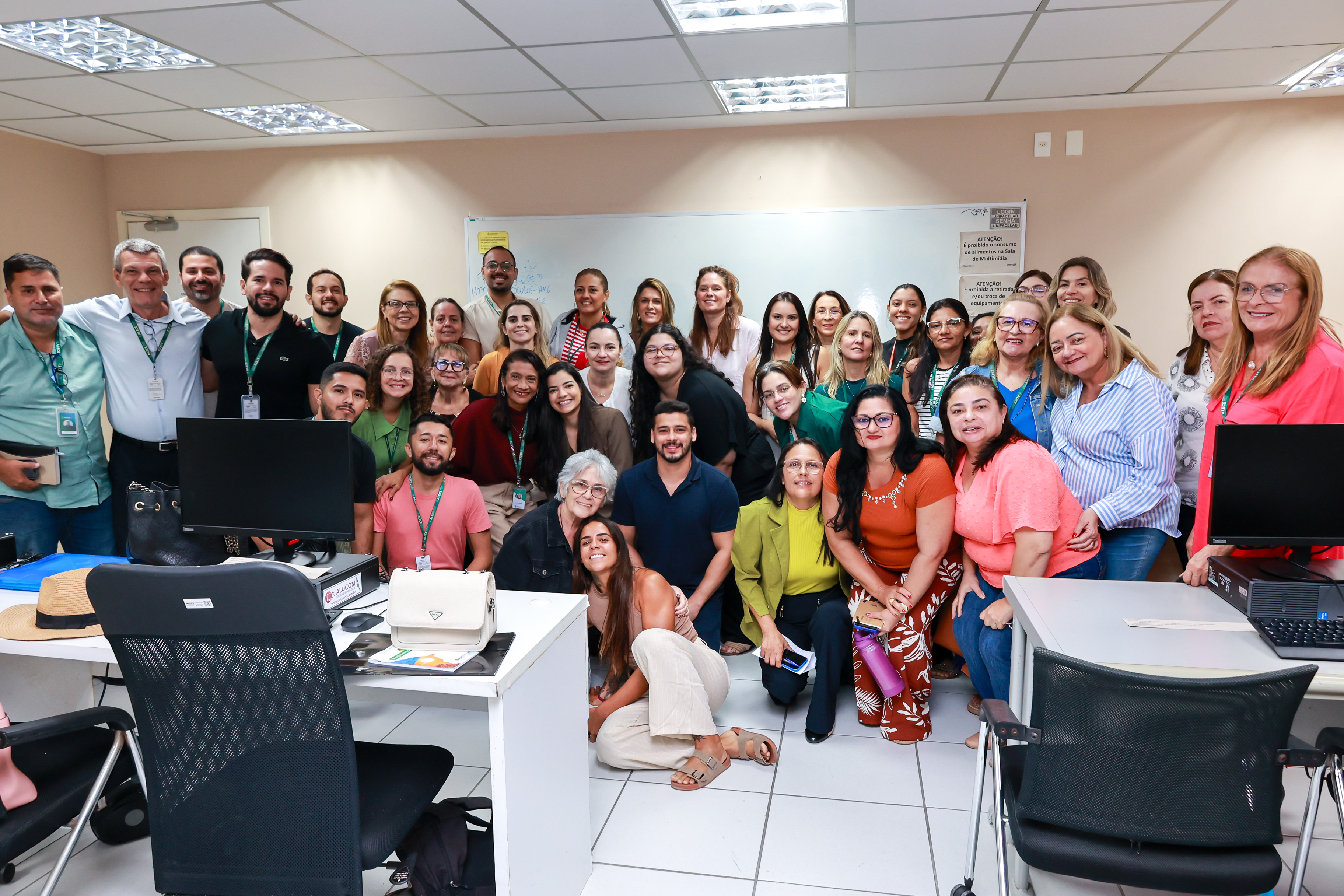 A capacitação tem 3h/aula com turmas de manhã e de tarde