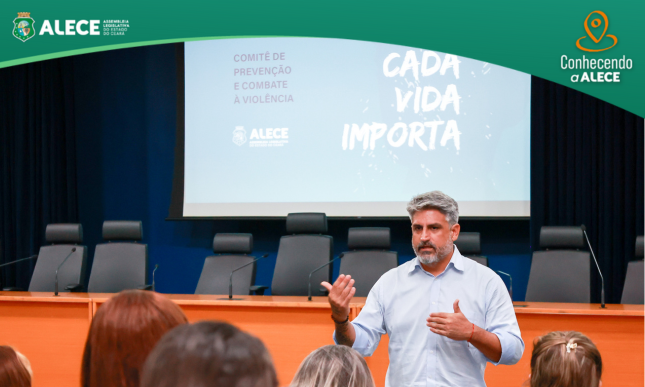 Cidadãos têm à disposição diversos serviços na casa legislativa cearense